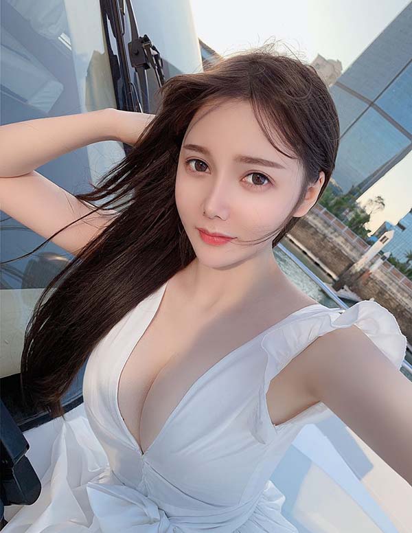 旧金山外围留学生