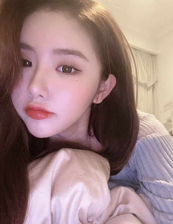 新加坡高端模特经纪人