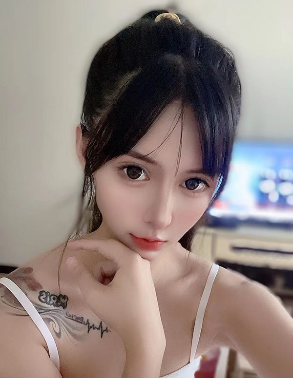 温哥华外围女大学生